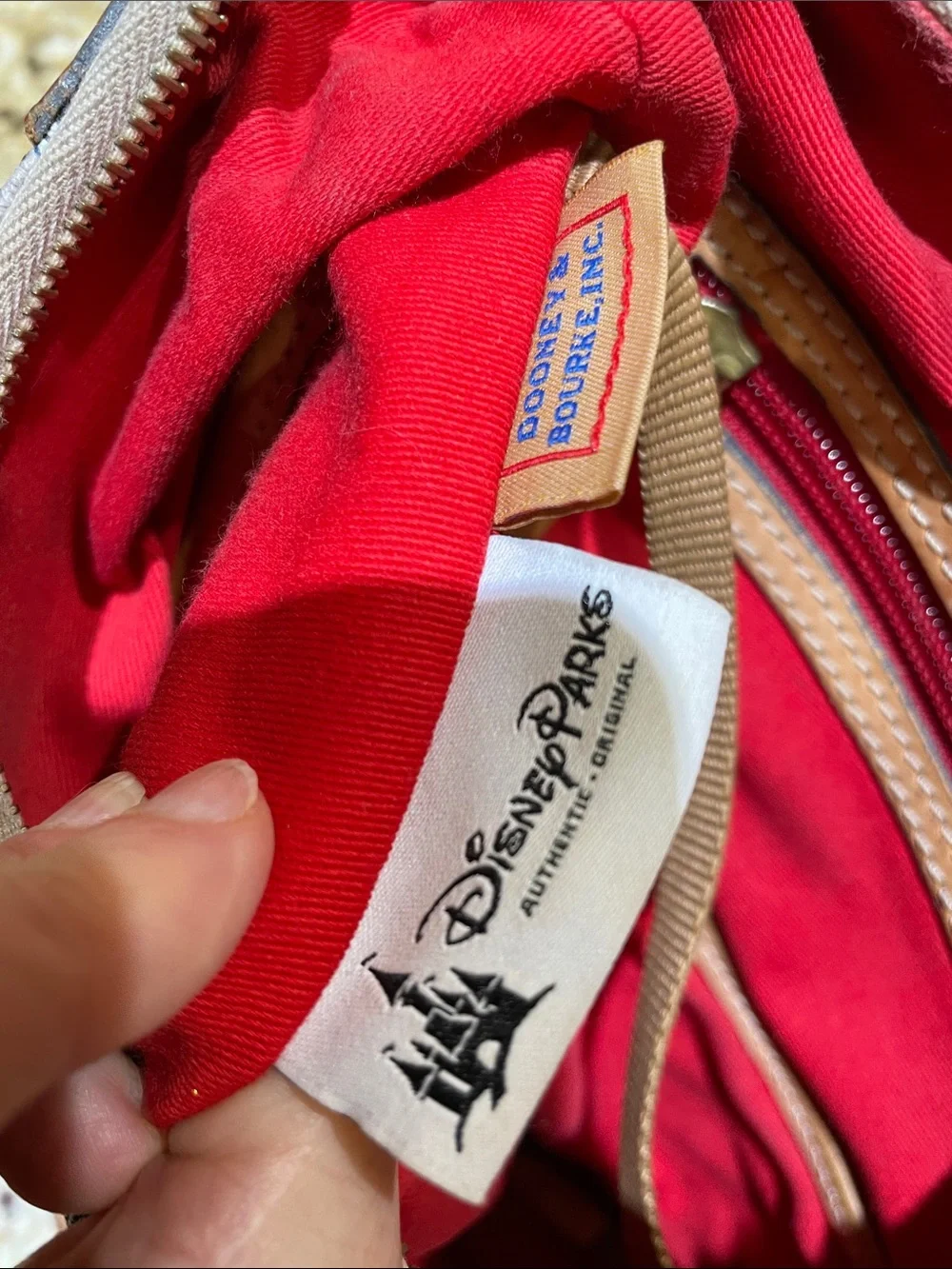 🌺DOONEY & BOURKE X DISNEY Navy and Tan Crossbody Purse